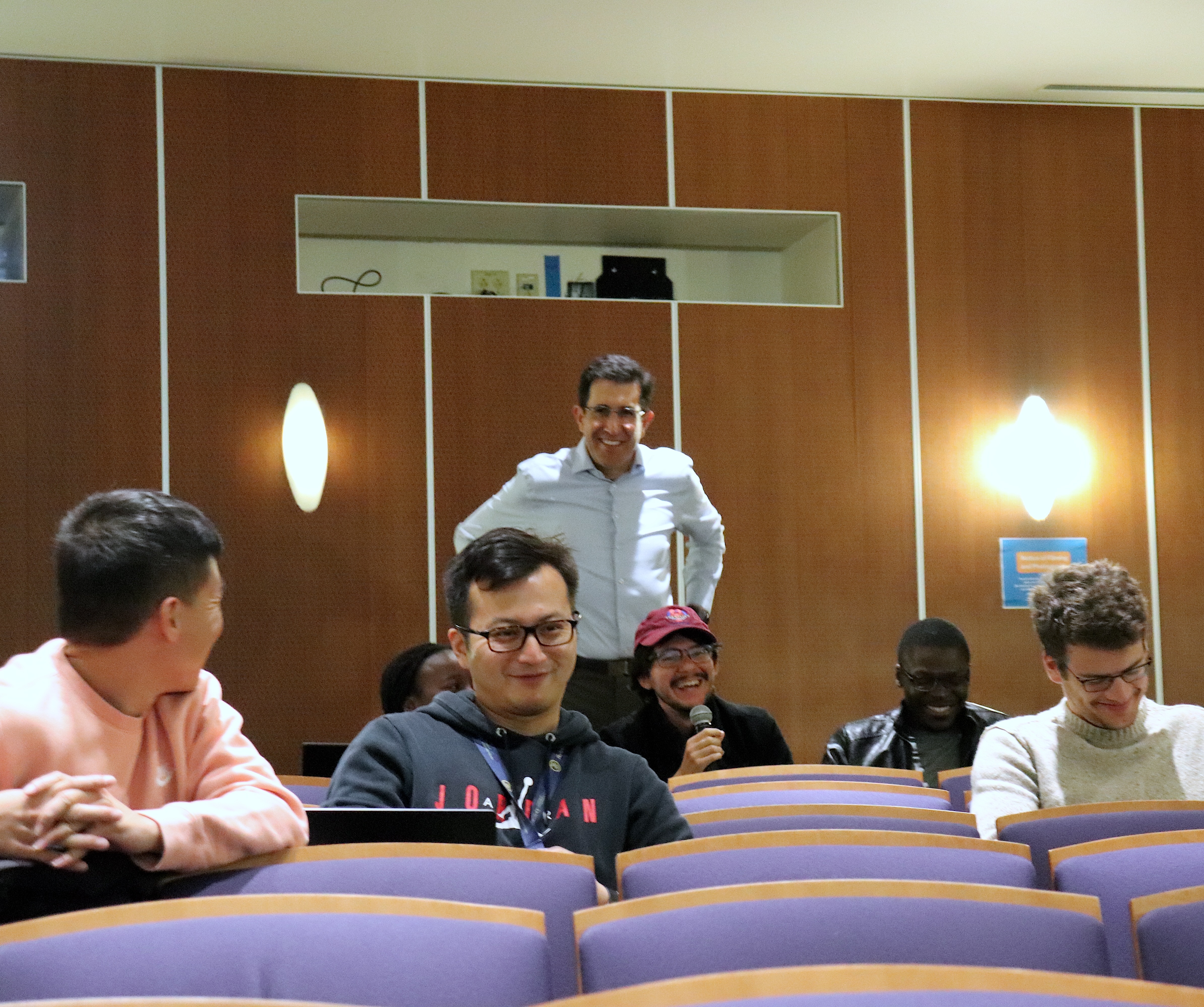 Linda Hill, Distinguished Professor, Director of Transportation Research and Education for Driving Safety, and Associate Dean for Community Relations at the Herbert Wertheim School of Public Health, UC San Diego, presents at the ITS Transportation Seminar Linda Hill, Distinguished Professor, Director of Transportation Research and Education for Driving Safety, and Associate Dean for Community Relations at the Herbert Wertheim School of Public Health, UC San Diego, presents at the ITS Transportation Seminar