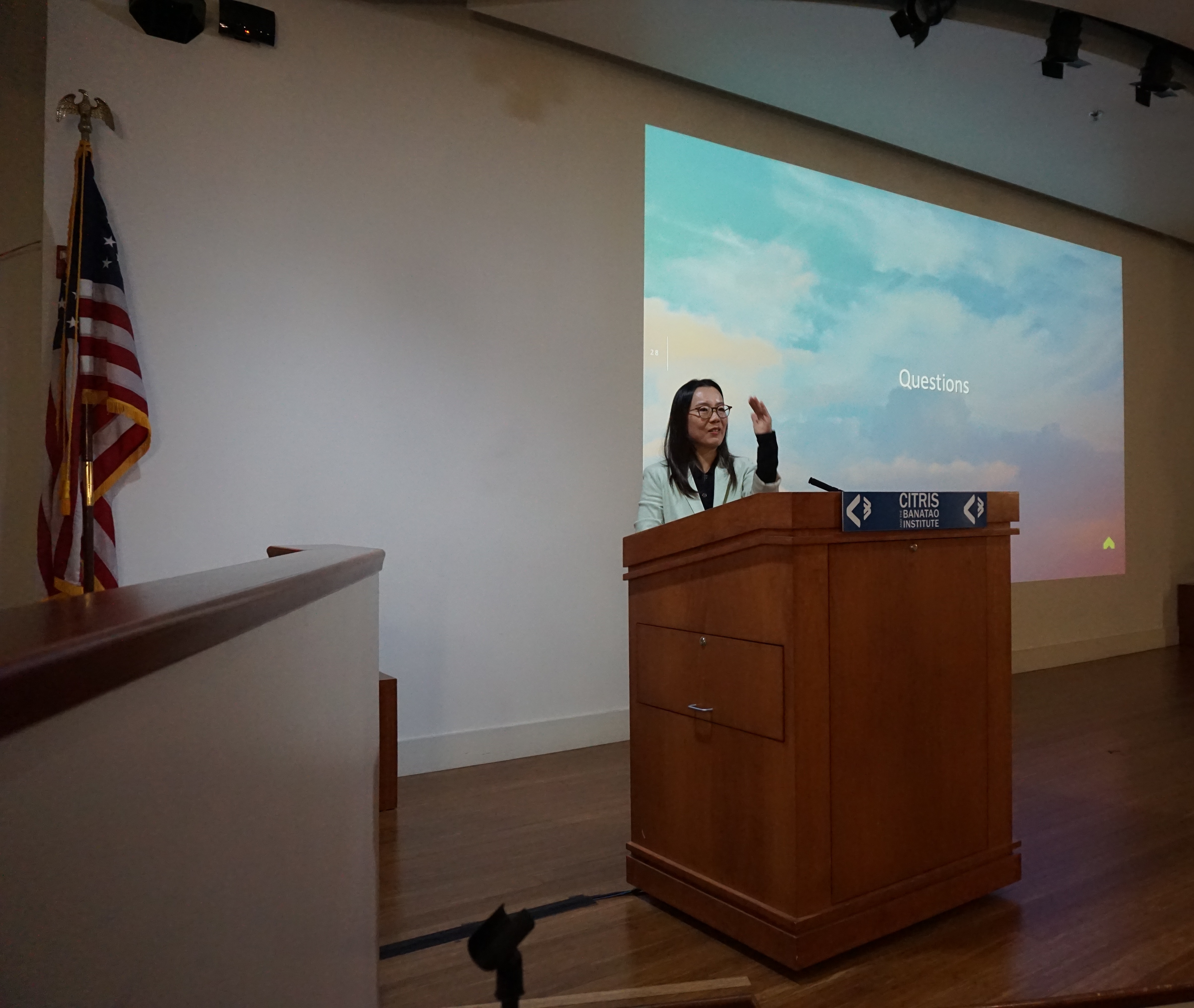 Lina Yang, Head of Intelligent Systems, Supernal presents at the ITS Transportation Seminar Lina Yang, Head of Intelligent Systems, Supernal presents at the ITS Transportation Seminar