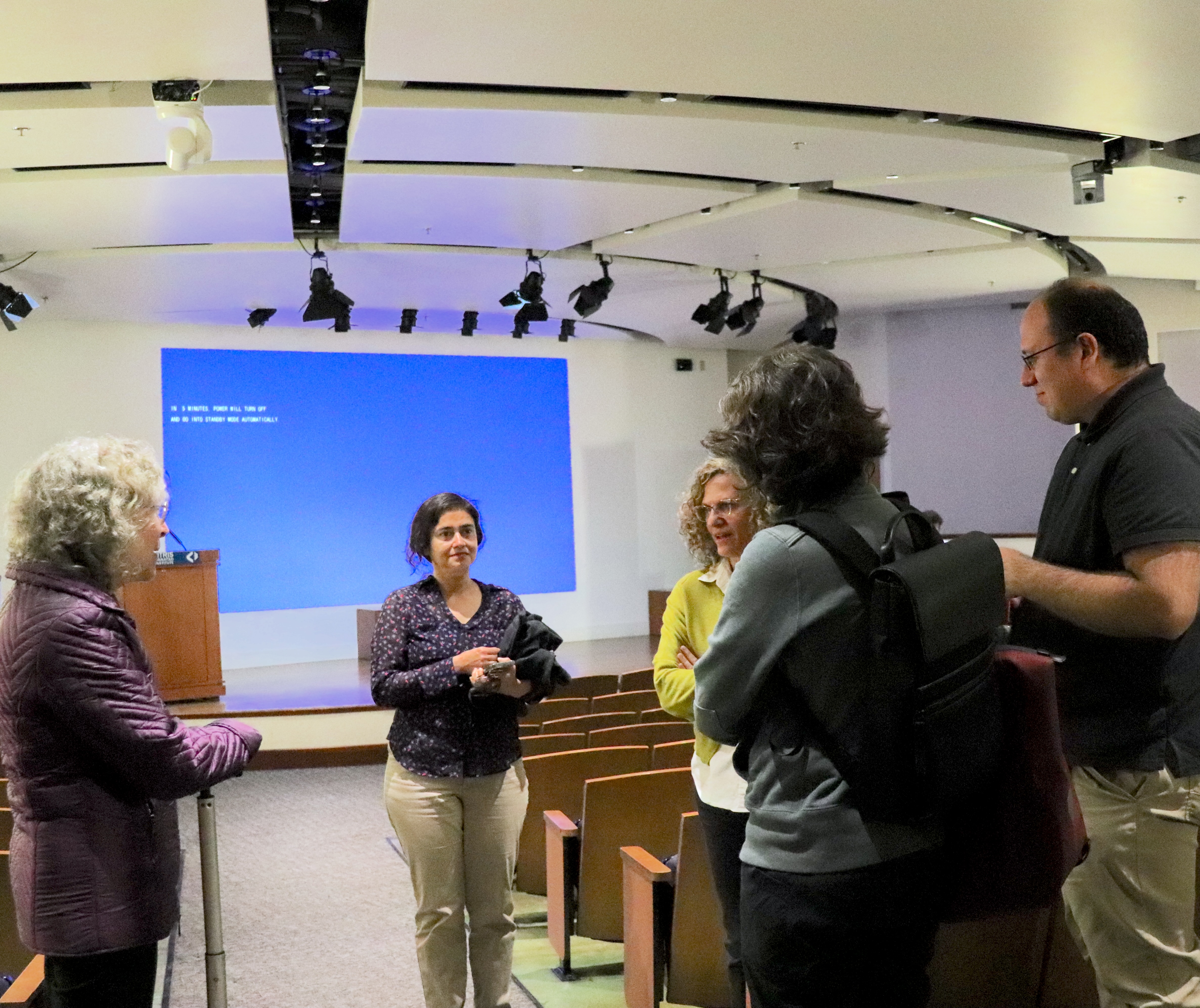 Linda Hill, Distinguished Professor, Director of Transportation Research and Education for Driving Safety, and Associate Dean for Community Relations at the Herbert Wertheim School of Public Health, UC San Diego, presents at the ITS Transportation Seminar Linda Hill, Distinguished Professor, Director of Transportation Research and Education for Driving Safety, and Associate Dean for Community Relations at the Herbert Wertheim School of Public Health, UC San Diego, presents at the ITS Transportation Seminar