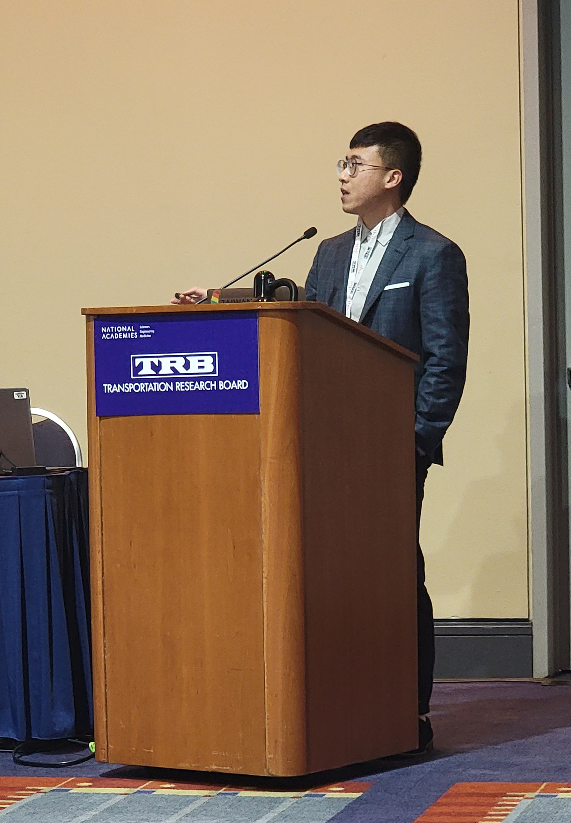 DCRP doctoral student Cheng-Kai Hsu talks about Kinematic Characterization of Risky Riding Behavior of On-Demand Food Delivery Motorcyclists in Taiwan