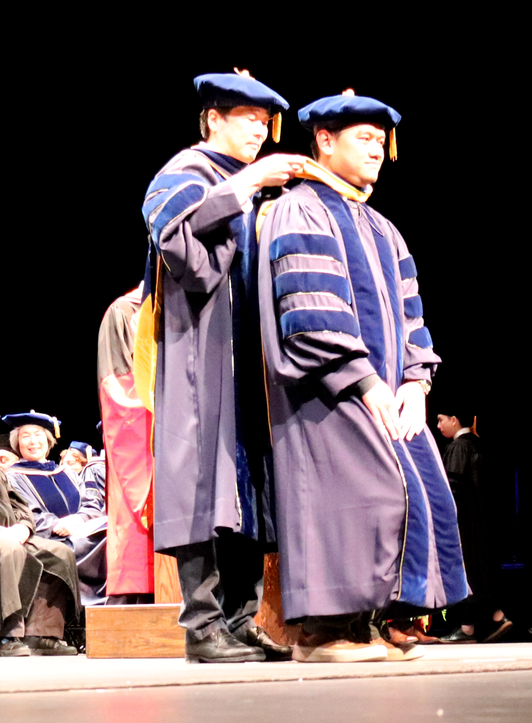 Professor Kenechi Soga hoods Dayu Apoji Professor Kenechi Soga hoods Dayu Apoji