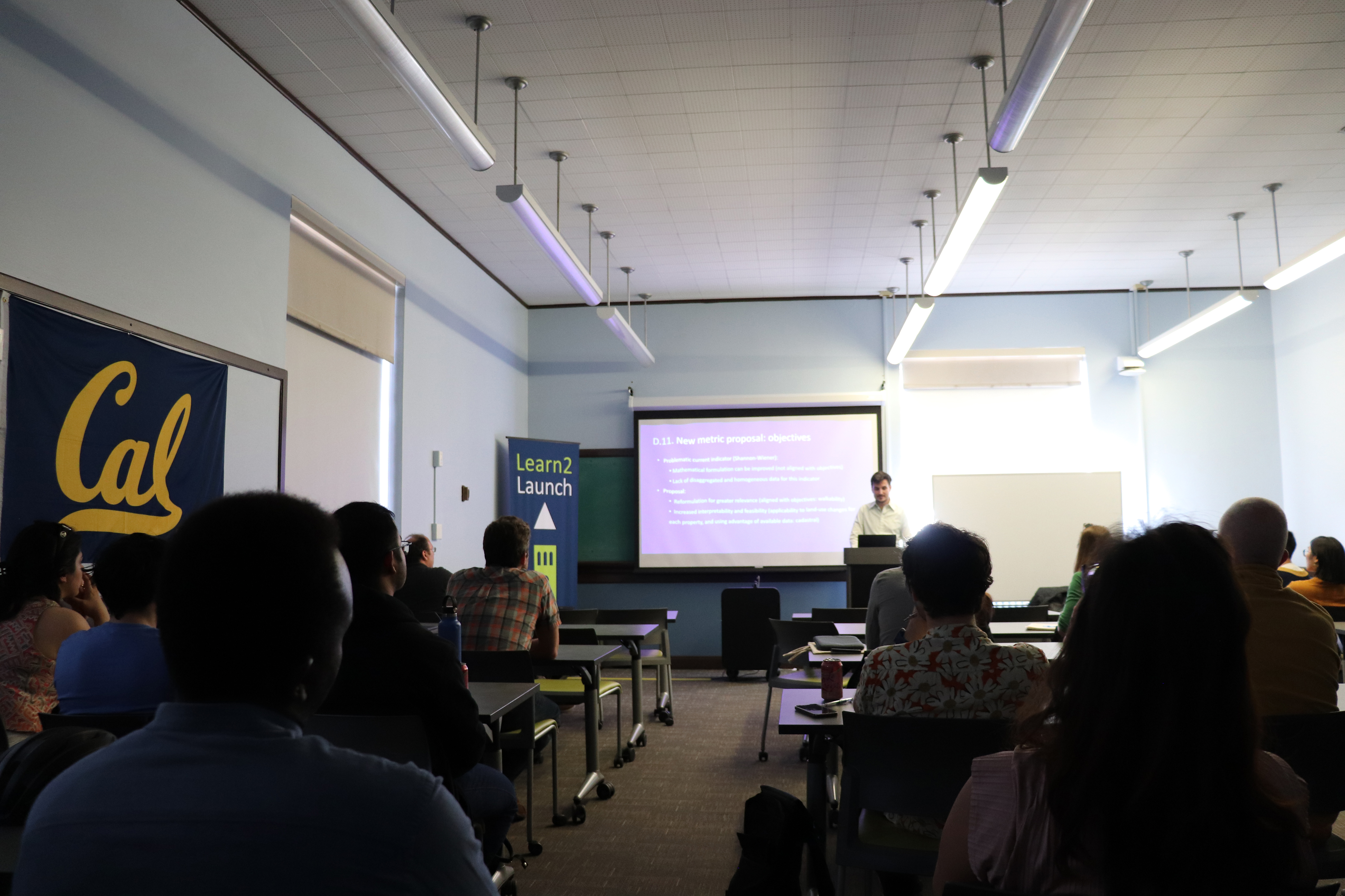 José Carpio-Pinedo engaging the audience during the ITS Seminar