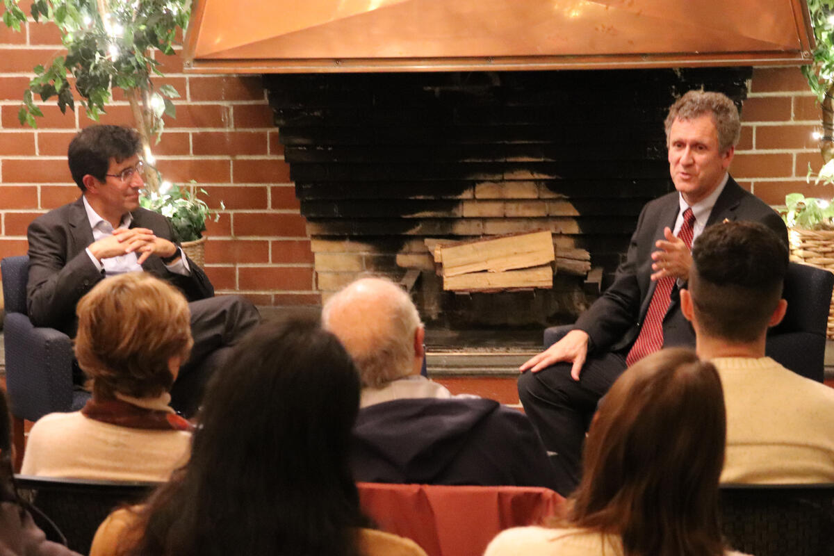 ITS Directpr Daniel Rdriguez interviews Chile's Minister of Transportation and Telecommunications and ITS Berkeley alum Juan Carlos Munoz ITS Director Daniel Rodriguez interviews Chile's Minister of Transportation and Telecommunications and ITS Berkeley alum Juan Carlos Munoz