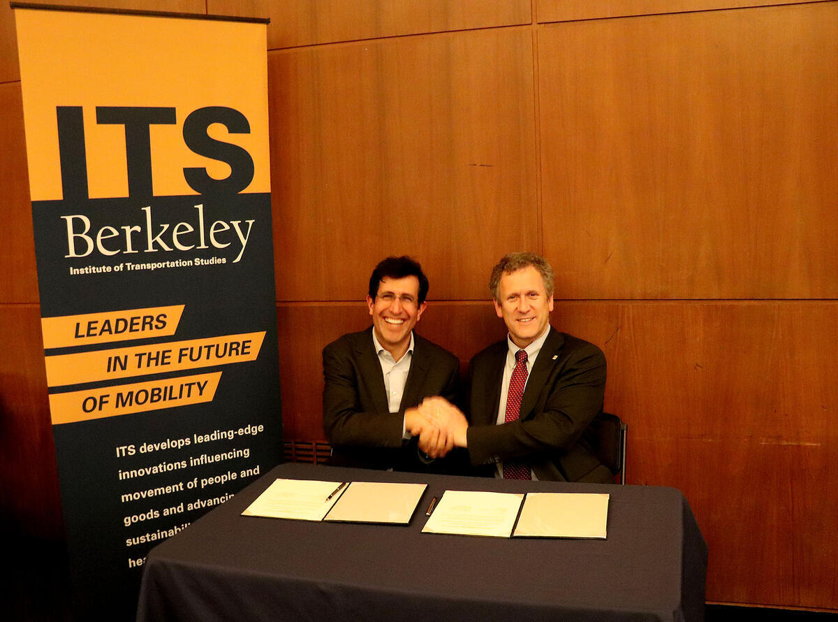 ITS Berkeley Directpr Daniel Rodriguez and Chile  Minister of Transportation and Telecommunications Juan Carlos Munoz sign a memorandum of Intent
